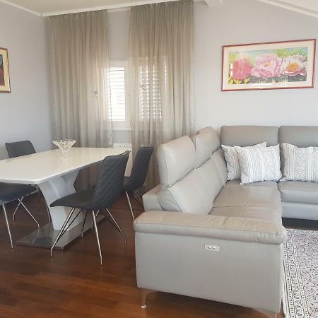 Apartman Stegic シベニク エクステリア 写真