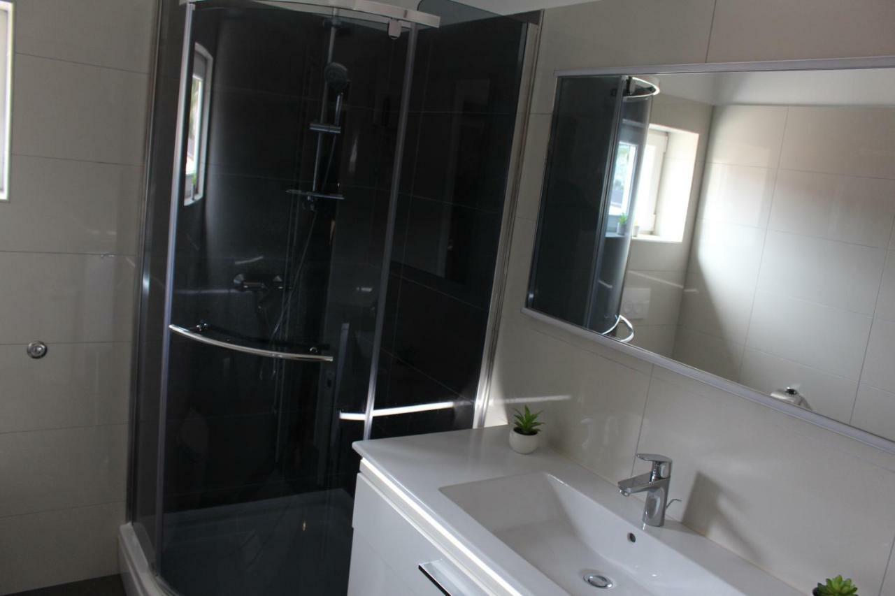 Apartman Stegic シベニク エクステリア 写真