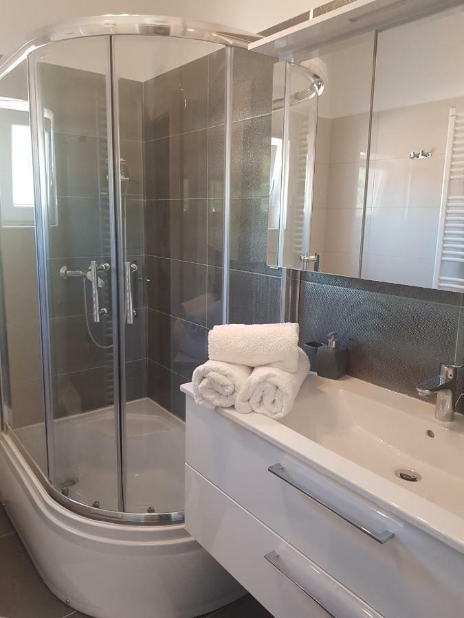 Apartman Stegic シベニク エクステリア 写真