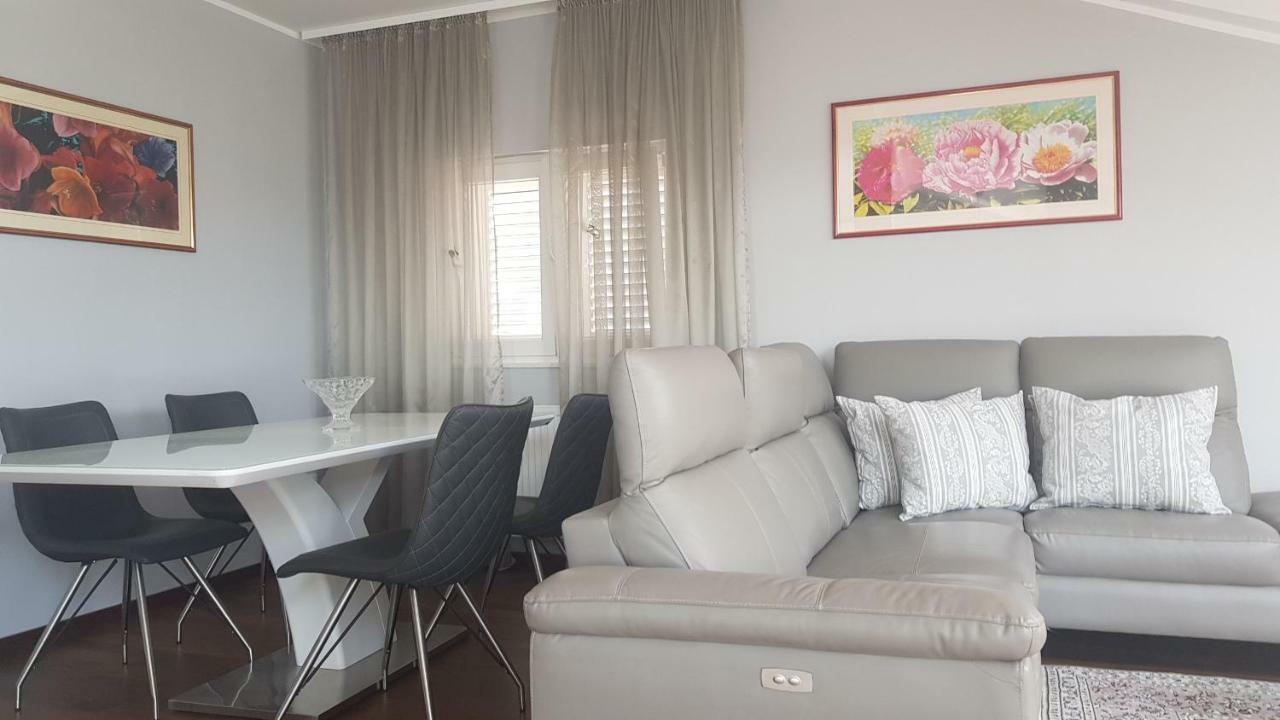 Apartman Stegic シベニク エクステリア 写真